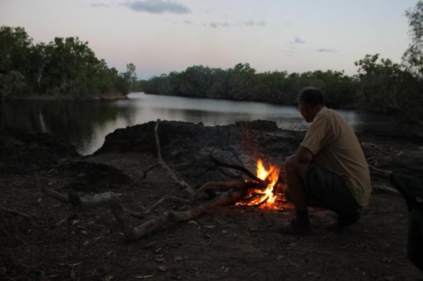Lagerfeuerromantik am Hann River, Lakefield NP