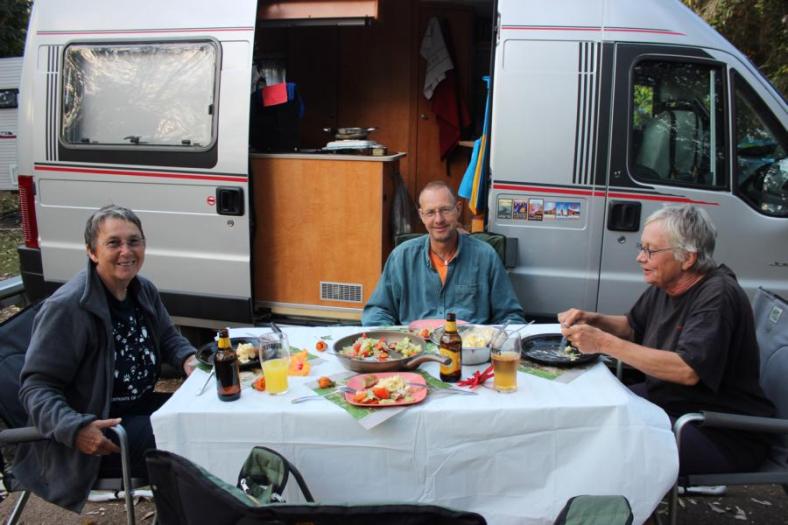 Beim Frühstück, Echam, Tableland