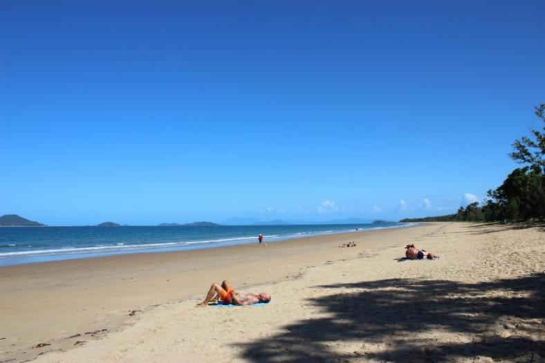 Mission Beach, tagsüber Baden