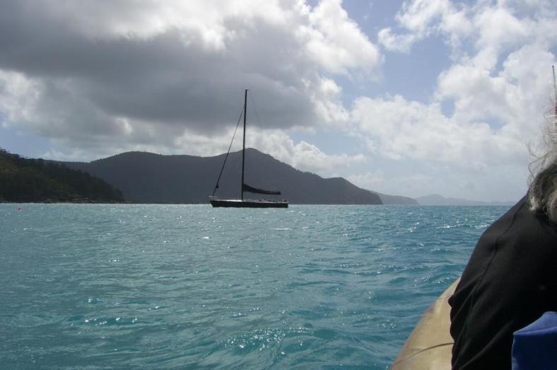 Es geht mit dem Schlauchboot zurück zur Silence Night