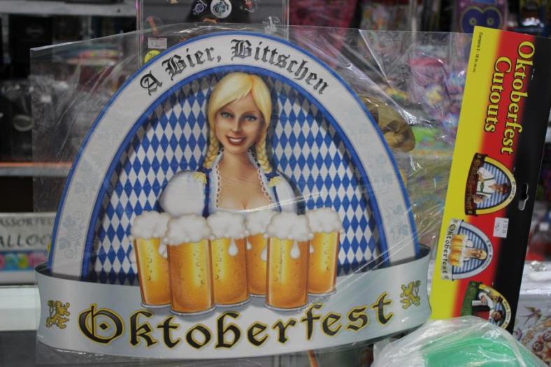 Haben einen Laden in Rockhampton gefunden mit skurielen Sachen zur Wiesn