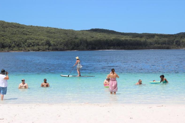 Lake McKenzie, Fraser Island