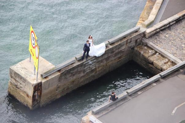 Wir beobachten von oben, bis die zwei perfekt in Szene gesetzt werden