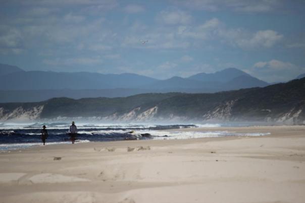 Bei Macquarie Harbour, Küste am Indischen Ozean