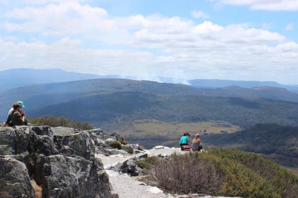 Buschfeuer vom Marions Lookout 1.223 m, Overland Track, Cradle Mountains - Lake St Clair NP