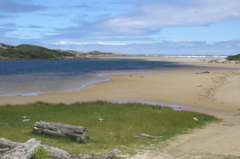 Mündung des Arthur Rivers in den Indischen Ozean, Arther-Pieman Conservation Area