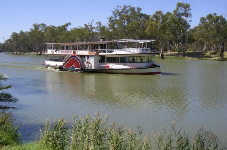 Paddlewheeler in Mildura