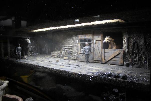 Arbeitspferde, Whites's Mineral Art & Living Museum