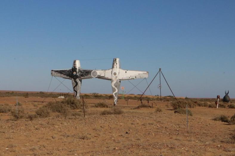 Skurrile Kunst am Oodnadatta Track