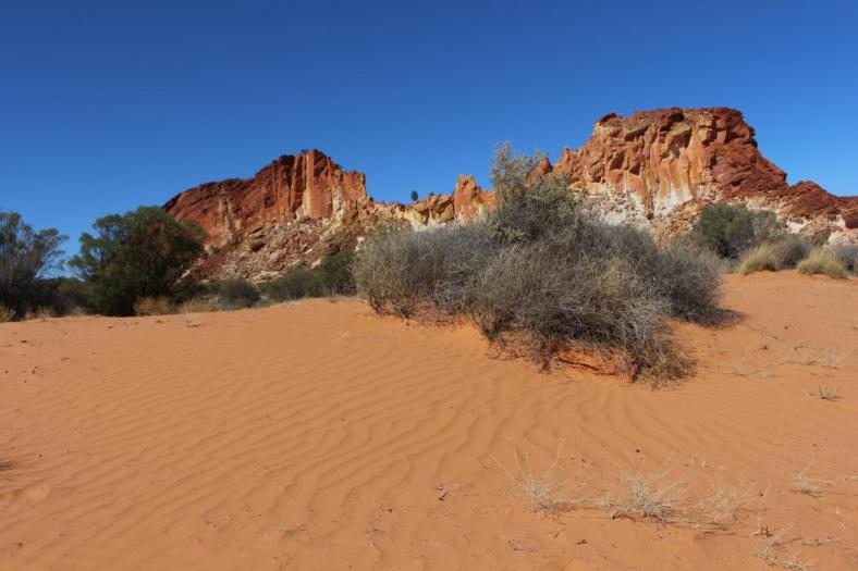 Rainbow Valley Conservation Reserve
