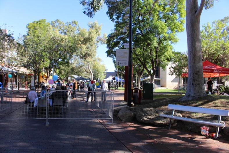 Privates Fest in der Innenstadt von Alice Springs