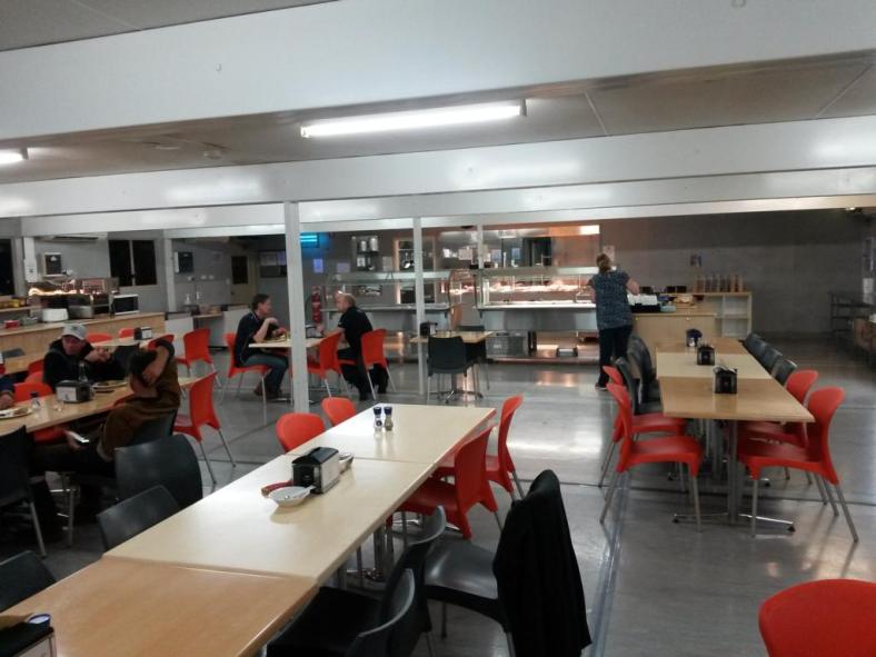 Miners Kantine mit Buffet