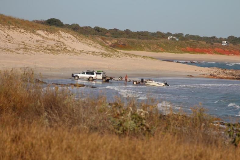 Das geht ziemlich flott bei den Jungs, muss es auch sonst kommt die nächste große Welle