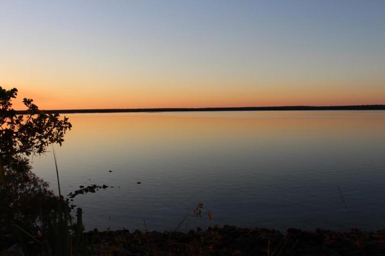 Sonnenuntergang, Gumbanan Camp