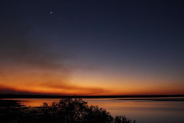 Sonnenuntergang, Gumbanan Camp