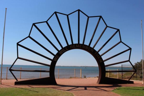 Denkmal für Zyklonopfer und gefallene Soldaten im Zweiten Weltkrieg, Onslo