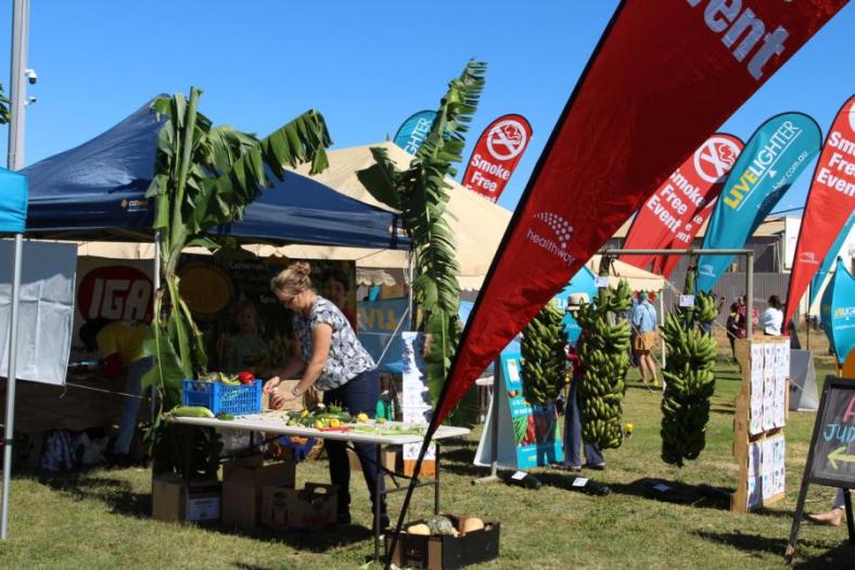 Die Bananen sind total süß, lecker, Tropicool Festival, Carnarvon