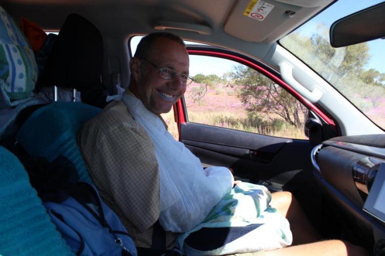 Kurzer Stop auf dem Weg nach Carnavon ins Krankenhaus