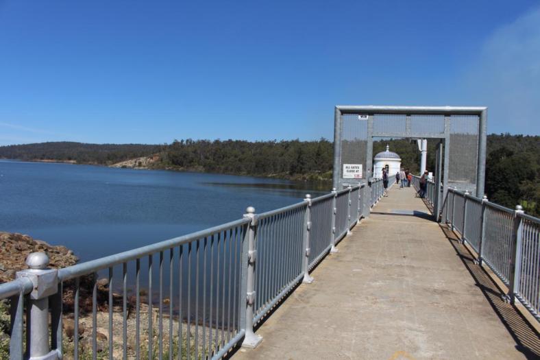 Staudamm in den Perth Hills