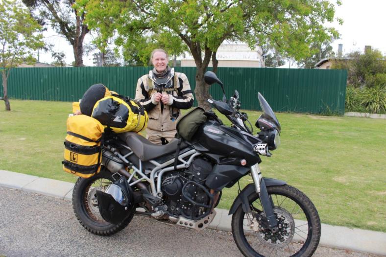 Suzane bereit zu neuen Abenteuern, Moora