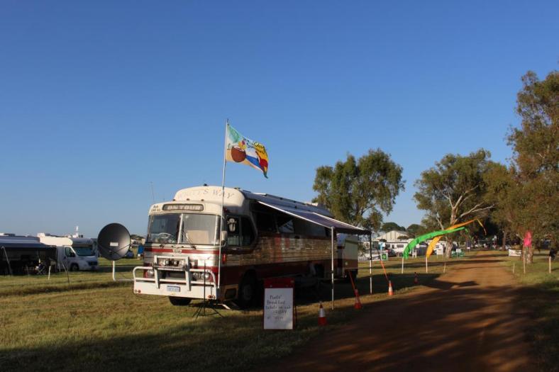 Einfahrt zur Station, Nambung Country Music Muster