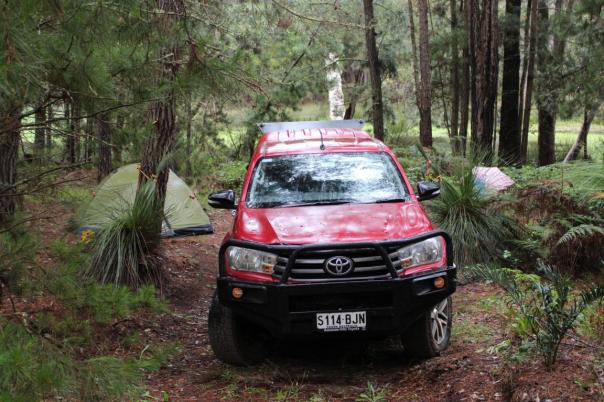 Grimvade Settlement Camp im Regen