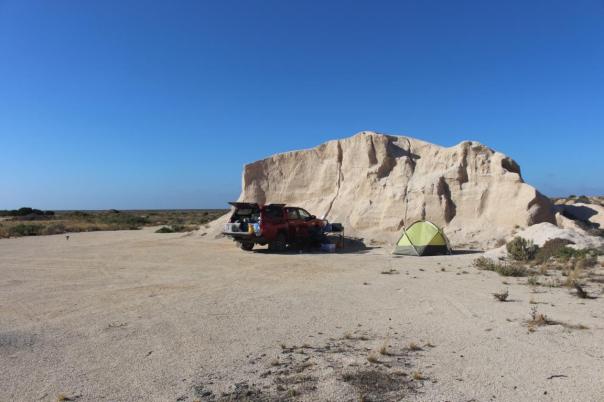 Unser Lager schütz vor dem Wind, Nähe Nullarbor