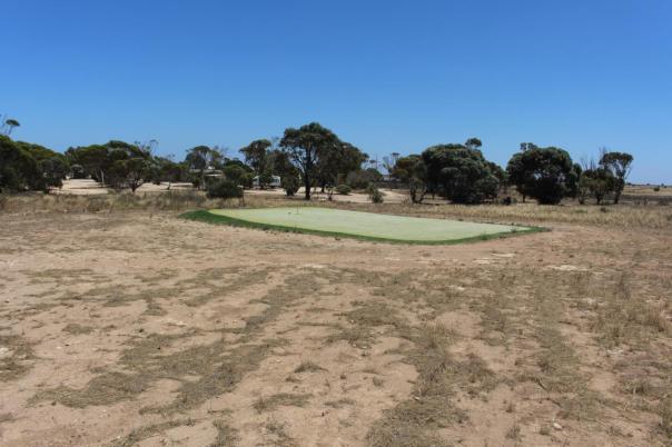 Wir finden auch das Loch in Nundroo