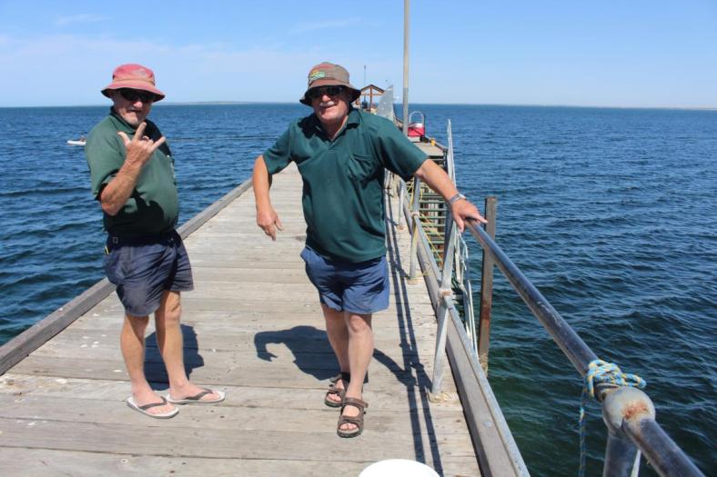 Die netten zwei Herrn zeigen uns Ihren Fang, Ceduna