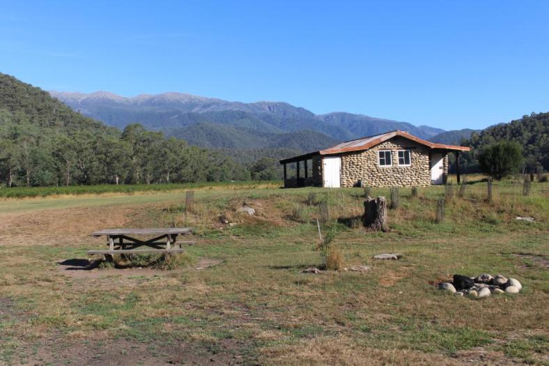 Geehi Camping Area mit Hütte